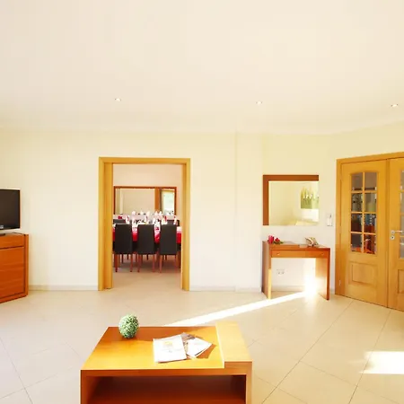 Villa In Albufeira With Pool Near Beaches Villa *