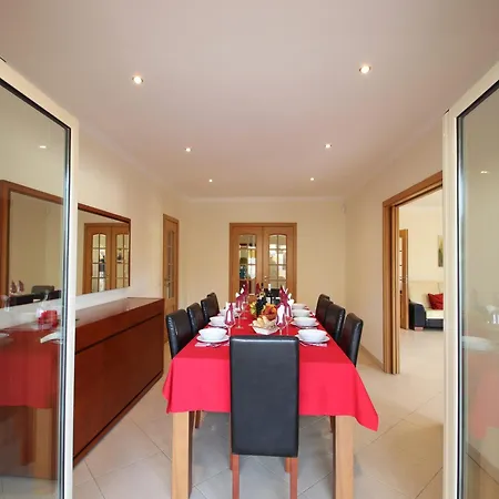 Villa In Albufeira With Pool Near Beaches Villa